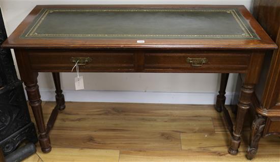 An Australian red cedar wood hall table, c.1900 W.123cm